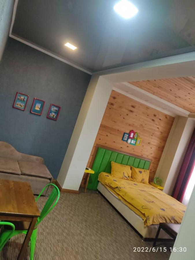 Strelets Hotell Bisjkek Eksteriør bilde